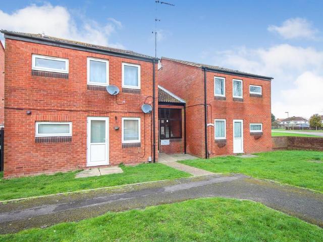 Flat for sale in Blackhills, Surrey