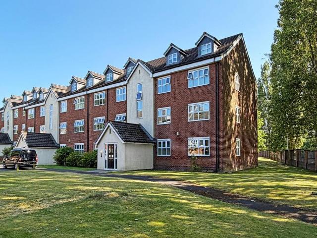 Flat for sale in Georgia, Greater Manchester