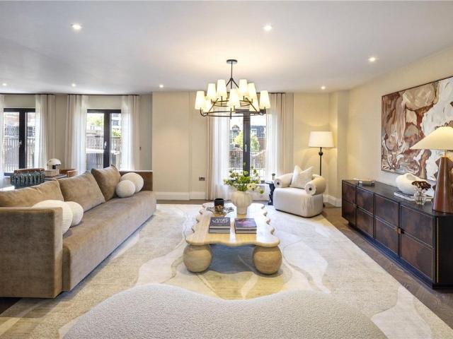 Flat for sale in Paddington, Isle Of Man