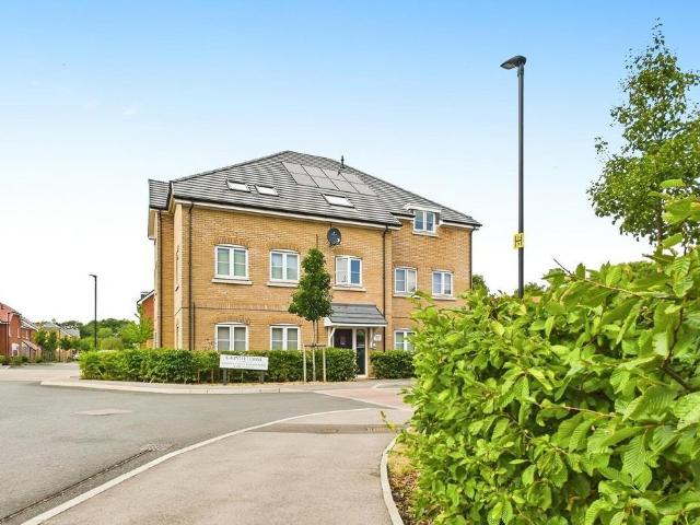 Flat for sale in Butlocks Heath, Helford