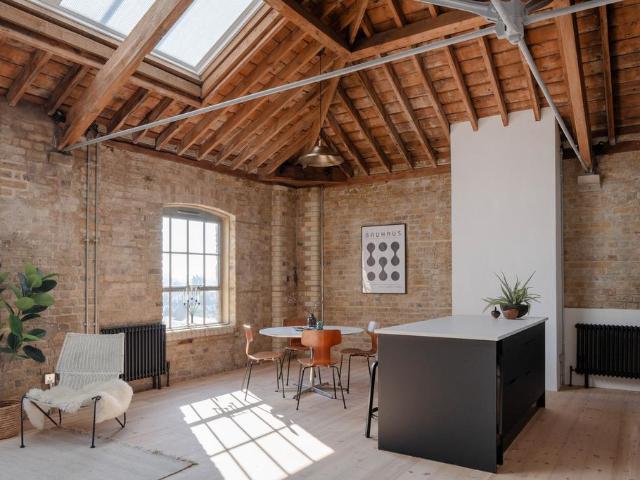 Flat for sale in Old Kent Road, Greater London