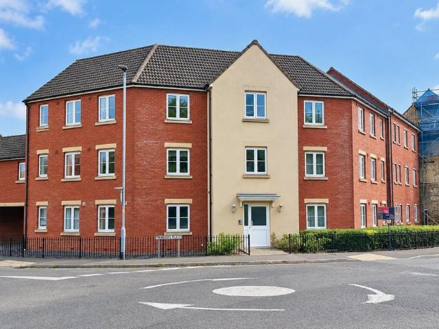 Flat for sale in Westbury, Wiltshire
