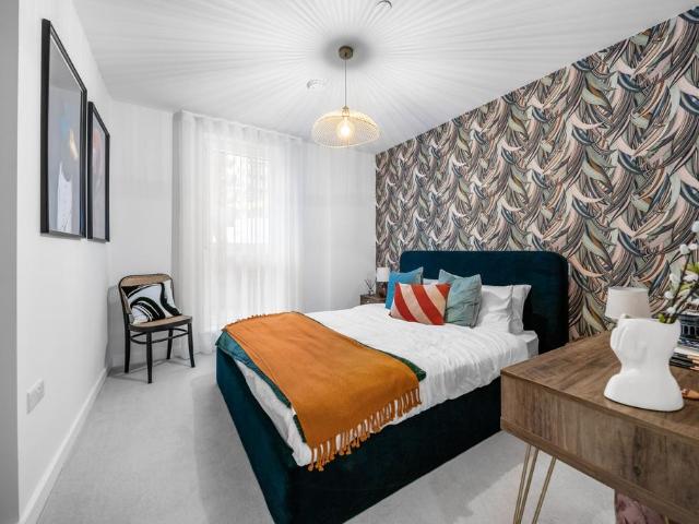 Flat for sale in London Borough of Ealing, Cat Hill