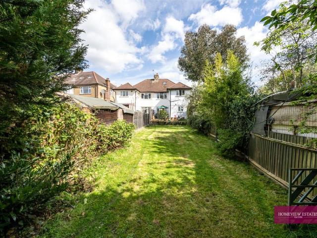 Flat for sale in Dollis Hill, Greater London