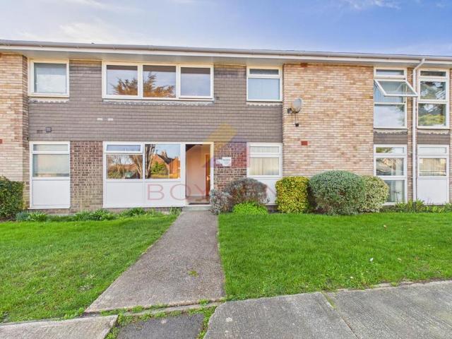 Flat for sale in Old Heath, Fordham Heath