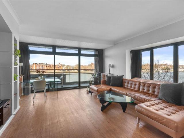 Flat for sale in Battersea, Isle Of Man