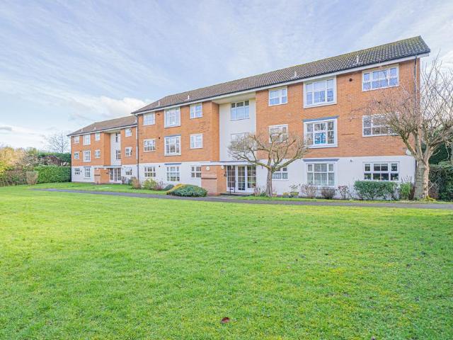 Flat for sale in Knowle, Isle Of Man
