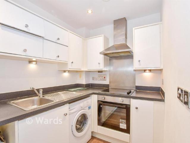 Flat for sale in Midway, Kent