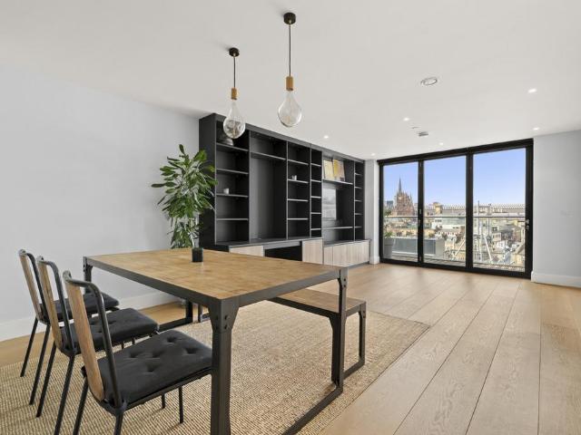 Flat for sale in Pentonville, Greater London