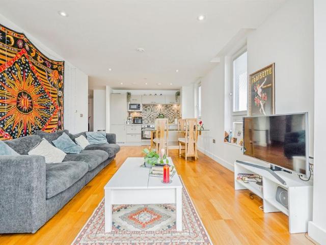 Flat for sale in Falcon Lodge, Wales