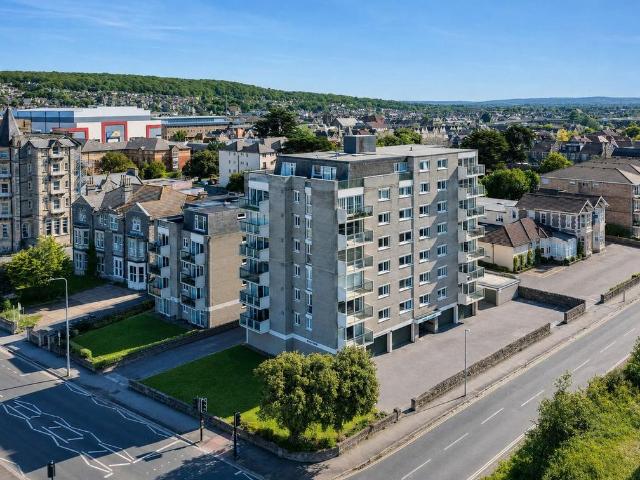 Flat for sale in Weston-super-mare, North Somerset