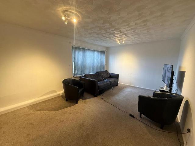 Flat for sale in Peterlee, Isle Of Man