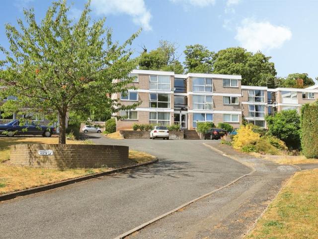 Flat for sale in Tettenhall, West Midlands