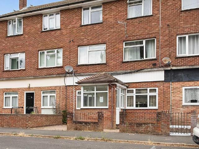 Flat for sale in Leigh Park, Spring Vale