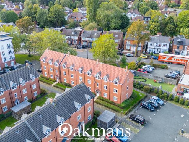 Flat for sale in Stirchley, Birmingham