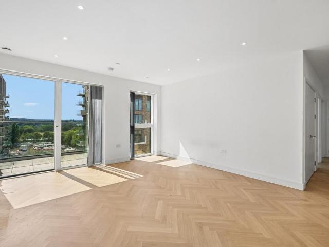 Flat for sale in Kidbrooke, Greater London