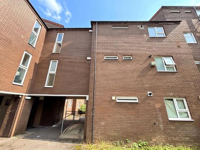 Flat for sale in Randlay, Telford