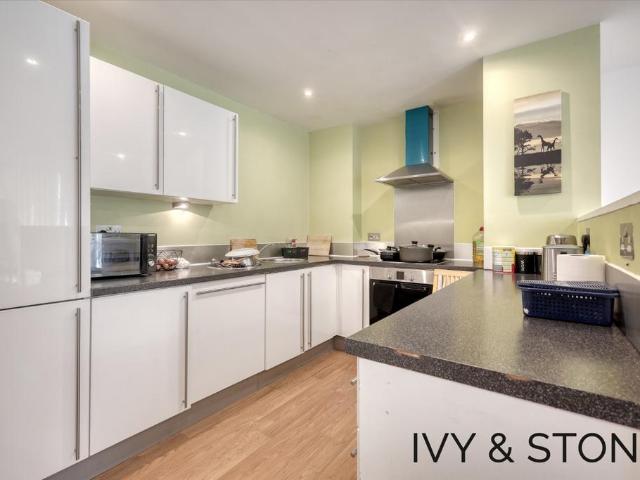 Flat for sale in Reach, Greater London