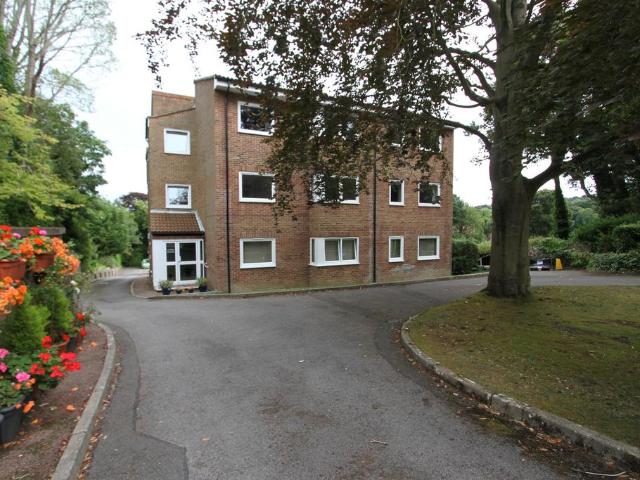 Flat for sale in Eastbourne, East Sussex