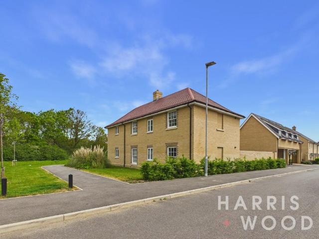 Flat for sale in Fordham Heath, Essex