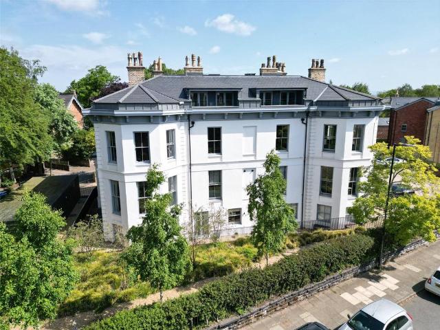 Flat for sale in Trafford Park, Greater Manchester