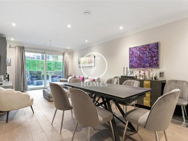 Flat for sale in Hendon, Greater London