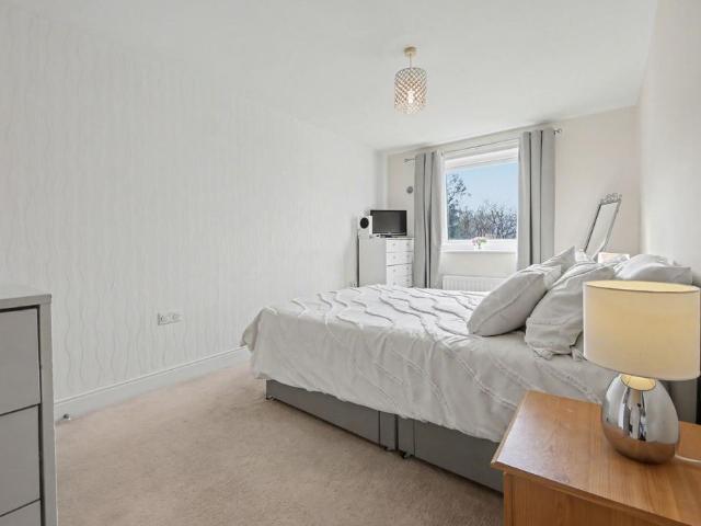 Flat for sale in Weston Common, City Of Southampton