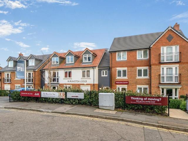 Flat for sale in Swanley, The Butts