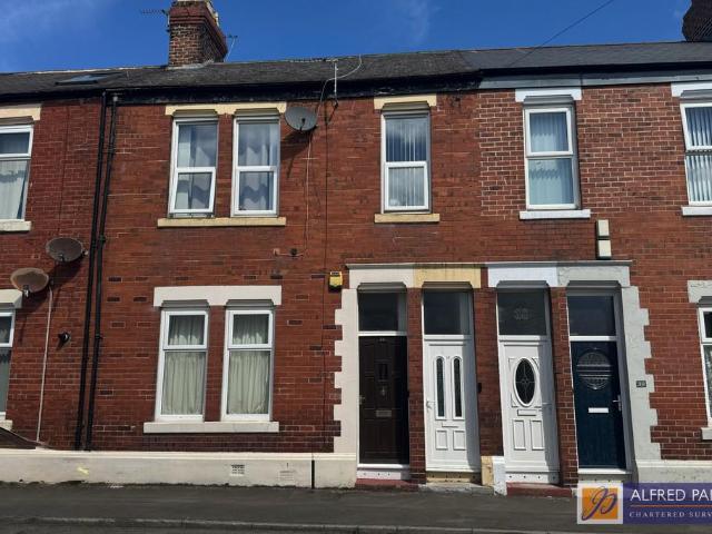 Flat for sale in Roker, Sunderland
