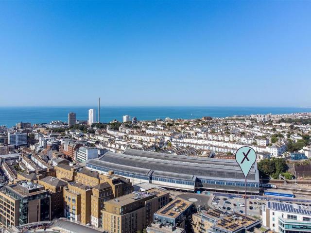 Flat for sale in Round Hill, Brighton & Hove