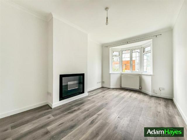 Flat for sale in High Barnet, Isle Of Man