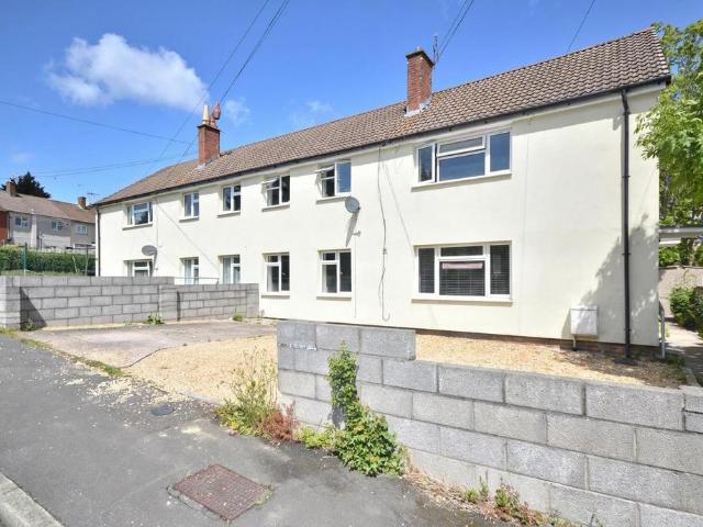 Flat for sale in Withywood, Feckenham