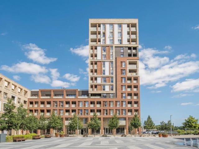Flat for sale in Greater London
