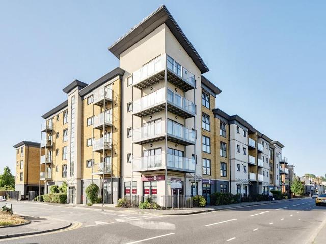 Flat for sale in Frindsbury