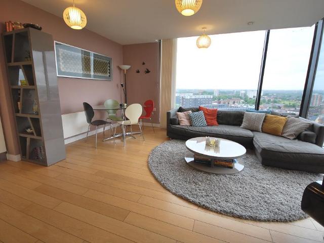 Flat for sale in Georgia, Greater Manchester