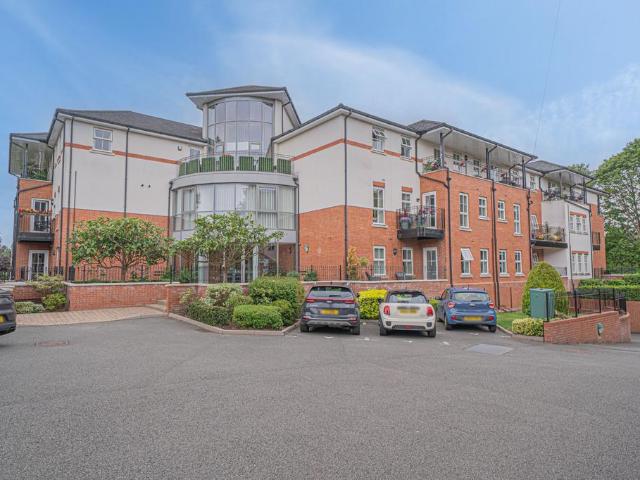 Flat for sale in Knowle, Isle Of Man