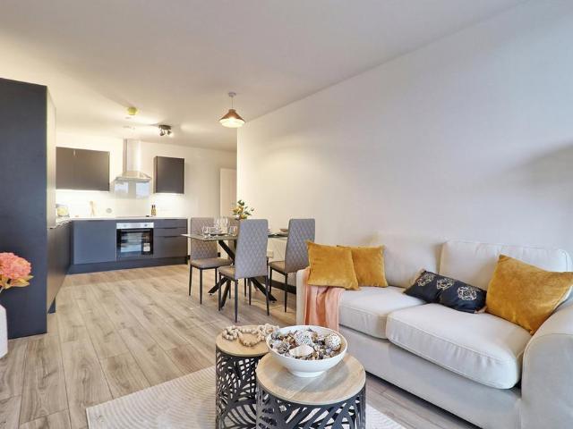 Flat for sale in Wickford