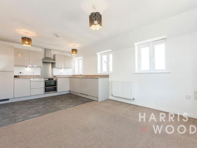 Flat for sale in Hythe, Fordham Heath