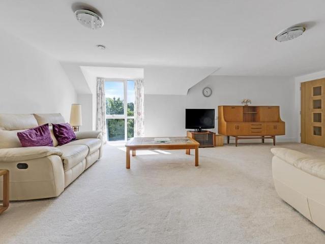 Flat for sale in Abbotswood, Westborough