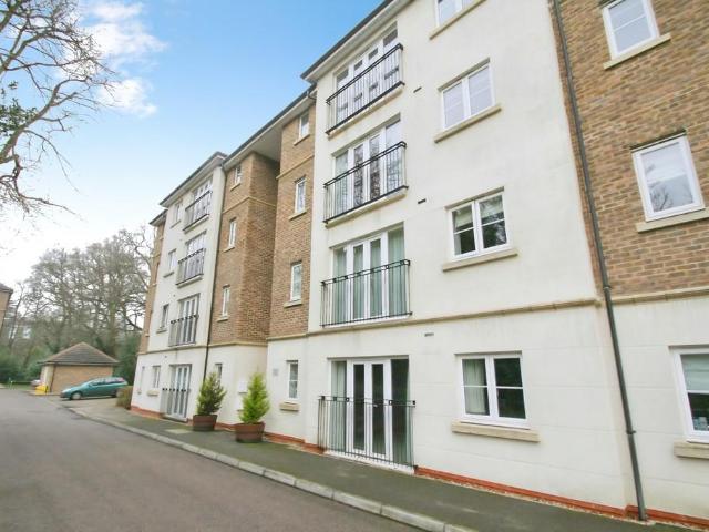 Flat for sale in Ferndale, Sandown Park