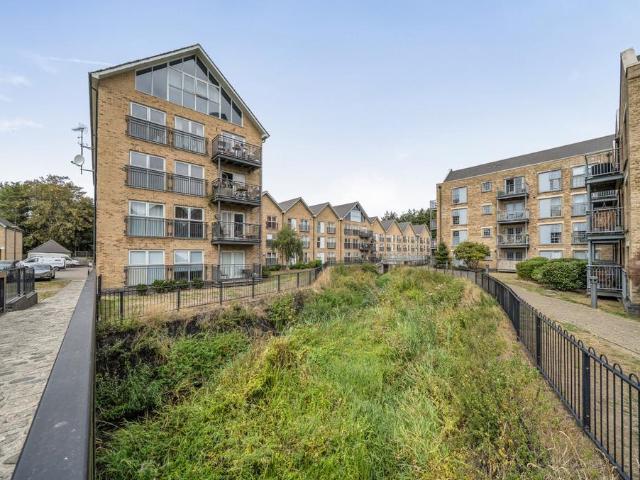 Flat for sale in Horton Kirby and South Darenth, The Butts