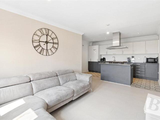 Flat for sale in Dagenham, Greater London