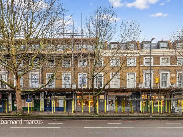 Flat for sale in Old Kent Road, Greater London