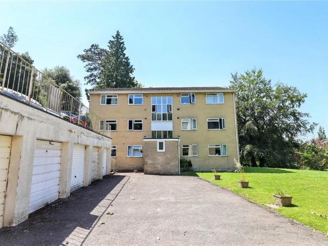 Flat for sale in Weston Park, Bath