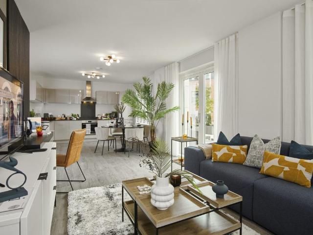 Flat for sale in St Albans, Five Acres