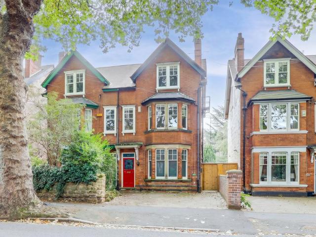 Flat for sale in Mapperley Park, City of Nottingham
