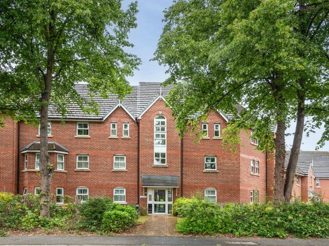 Flat for sale in Poulton, Bebington