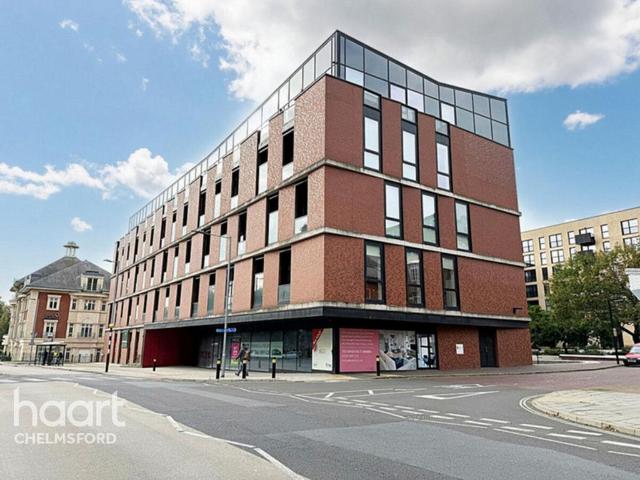 Flat for sale in Moulsham, Chelmsford
