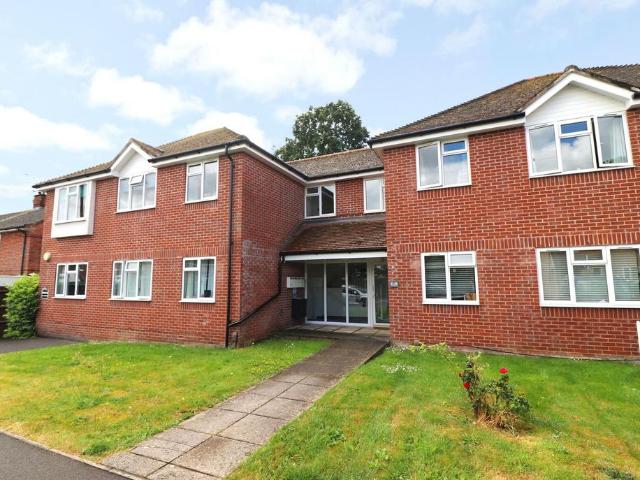 Flat for sale in Hedge End, Helford