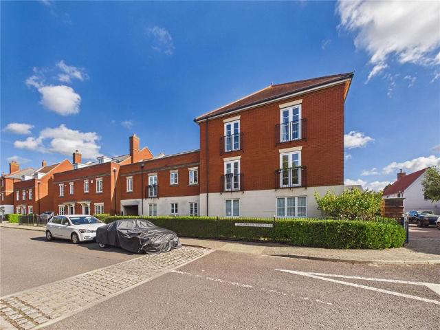 Flat for sale in Ravenswood, Ipswich